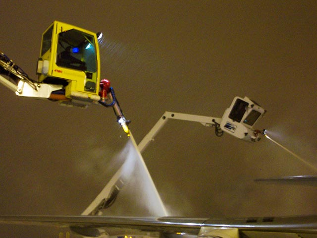 Ground deicing at night