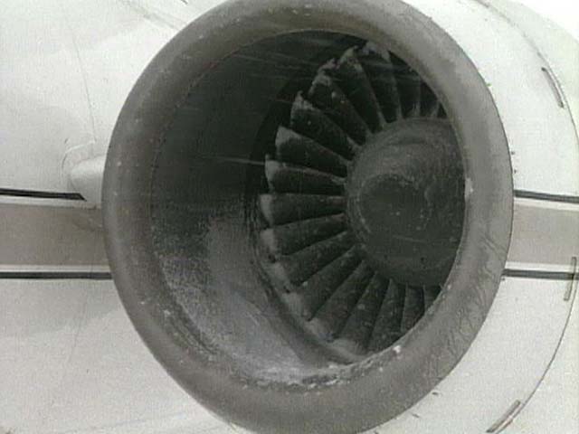 Engine inlet with frozen contamination