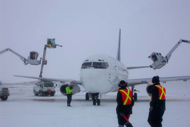 De-icing aircraft in sever conditions